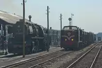 Rangierfahrt von NS 2530 mit G�terwagen in Beekbergen vorbei an 50 0073 bei  Terug naar Toen 2011  (03.09.2011)