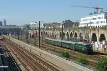 Am 10.9.2011 fand eine Sonderfahrt von Wien Wien FJB nach Petronell-Carnuntum statt, anl�sslich der N�-Landesausstellung in Carnuntum. Zum Einsatz kam die 1041.15 von der  ARGE 1041.15 .
Hier bei der �berstellungsfahrt von Wien FJB nach Wien Nussdorf des R 14816 in Spittelau.
