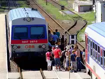 5047067-3 im Einsatz als R5965; wurde anl�sslich der Rieder-Messe regelrecht gest�rmt;110910