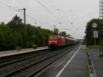 152 053 aus Richtung N�rnberg bei der Durchfahrt von Emskirchen. 27.8.11