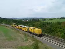 293 507 fuhr am 23.09.11 mit einem Bauzug durch Frohsinn Richtung Herlasgr�n/V.