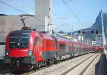 Railjet Doppelgarnitur kurz vor M�lln-Altstadt am 12.9.11.