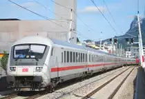 EC Richtung M�nchen geschoben von Lok der BR 101 kurz vor M�lln-Altstadt. (12.9.11)