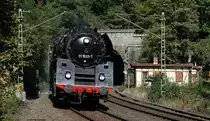 01 1533-7 als Tfzf 92273 (Tuttlingen-Hausach) bei Niederwasser 24.9.11 Welche Version gef�llt euch besser?