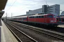 110 468-6 mit der (RB 14618) von Braunschweig Hbf nach Hildesheim Hbf, steht am Gleis 4 im Braunschweiger Hbf. 24.09.2011
