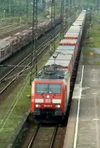 189 011 bei der Durchfahrt in Dresden Friedrichstadt.
23.09.11