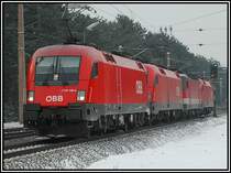 Der sonnt�gliche Lokzug von Bruck an der Mur nach Wien angef�hrt von 1116 149 am 26.2.2006 bei der Durchfahrt in St. Egyden.