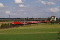 143 293-9 + 143 807-6 (Zugschluss) mit der RB 20 nach Eisenach in 
Seebergen am 15.08.2011