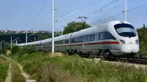 411 089-9 als ICE 1611 auf seiner Fahrt nach München Hbf am 25.09.11, zwischen Bad Kösen und Camburg (Saale).