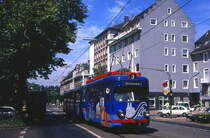 K�ln Tw 3770 bef�hrt den Gotenring Richtung Severinsbr�cke, 08.06.1989.