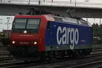 SBB Cargo 482 009 am 26.8.11 als Lz in Duisburg-Entenfang.