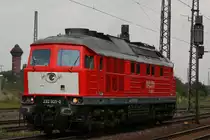 Die 232 905 am 26.8.11 bei der Durchfahrt durch Duisburg-Bissingheim.
Gru� an den Tf!
