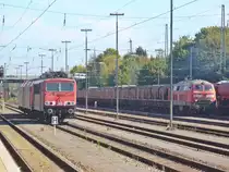 Am 29.09.2011 steht155 089-6 zusammen mit 185 273-0 und 186 334-9 in Einsiedelerhof nebenbei rangiert 225 015-7 mit einen G�terzug
