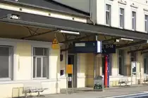 Abfahranzeiger auf Gleis 1 in Lehrte? Aber wohin der Zug um 16:02 Uhr? L�sung ist ist der RE von Wolfsburg nach Hannover. Foto vom 24.09.2011