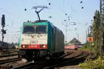 Die Cobra 2807 rangiert in Aachen-West bei Sommerwetter.
1.10.2011