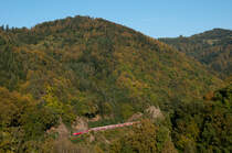 218 432-2 + 218 495-0 am 25. September 2011 mit dem RE 10085 (Freiburg(Breisgau) Hbf - Ulm Hbf) bei Falkensteig.
