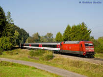 101 067 mit IC 183 bei Rottweil-Neufra am 02.10.11 