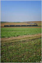 17c372 f�hrt mit EZ 7392  Leiser Berge  von Korneuburg nach Ernstbrunn. 
Naglern 24.9.2011

