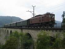 Ae 3/6 II am 28.09.03 auf der Br�cke von Eglisau nach H�ntwangen-Wil