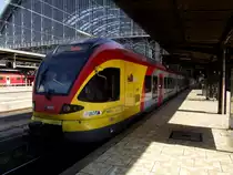 ET 429 043 der HLB in Frankfurt am Main Hbf am 03.10.11 als RB nach Gie�en Hbf mit noch einen angkuppeltenten 429er nach Siegen 