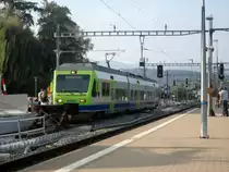 Die NINA BLS als Regio nach B�ren an der Aare ist soeben in Lyss eingefahren. 27.09.2011
