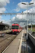 Hier f�hrt ein NPZ der BLS als S4 nach Thun am 9.10. in Hindelbank ein.