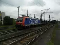 482 028-8 mit G�terzug in Lehrte am 09.09.2011.