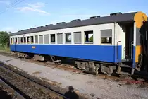 บสส.33 (บสส.=BST./Bogie Second & Third Class Carriage) als letzter Wagen des RAP 144 am 15.Juni 2011 im Bf. Samrong Thap.
