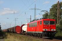 Die saubere 155 111 am 13.9.11 mit einem gemischten G�terzug  bei der Durchfahrt  durch Ratingen-Lintorf.
