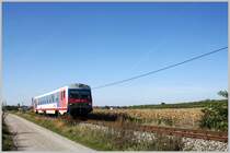 Eine Nebenbahn im Wiener Raum, von der ich bisher kaum Bilder sah, ist das sogenannte Schweinbarther Kreuz: Hier 5047 086 zwischen Pillichsdorf und Gro� Engersdorf, 16.10.11