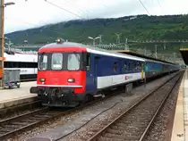SBB - Regio Express von Biel nach Bern mit Ersatzzug an der Spitze der Steuerwagen BDt 50 85 82-33 989-3 im Bahnhof Biel am 18.09.2011