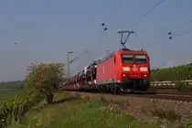 185 051-0 mit einem Autotransportzug in Erbach (Rheingau) am 03.09.2011