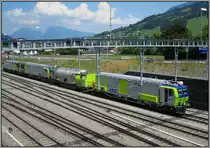 L�sch- und Rettungszug der BLS beim Rangieren in Frutigen, aufgenommen am 21.07.2010.