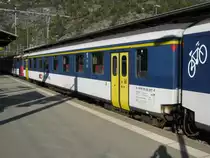 A EWI NPZ 50 85 18-35 017-0 im Modul des IR 2813 in Brig, 22.10.2011.