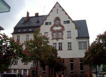 Berlin, Botanischer Garten (Station der Wannseebahn), Bahnhofsgeb�ude von der Hortensienstra�e (20.05.2010)