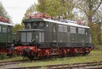 244 143, ausgestellt auf dem Gel�nde des Bahnmuseums Weimar, im Rahmen des dort am 08.10.2011 stattfindenden Eisenbahnfestes.