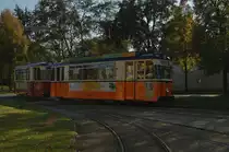 Wagen 38 und sein Beiwagen fahren von der Vogelwiese kommend am Depot vorbei Richtung Hbf. Der n�chste Halt ist der Postplatz. 21.10.2011