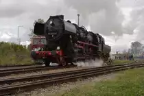 52 8154 auf Rangierfahrt am 08.10.2011 im Eisenbahnmuseum Weimar, beim dort stattfindenden Eisenbahnfest.