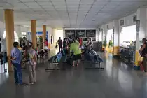 Schalterhalle des Bf. Nong Khai am 17.Juni 2011.