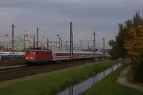 113 268-7 mit einem Sonderzug in D�sseldorf-Derendorf am 28.10.2011