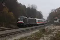 182 501 mit IC 2083 am 11.11.11 in A�ling.