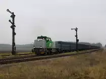 Die 277 031 am 11.11.2011 mit einem G�terzug bei der Ausfahrt aus T��ling.