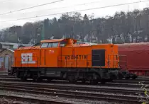 Die 203 156-5 (ex DR 110 496-7, 112 496-5 und DB 202 496-6) Lok Nr. 12 der BBL Logistik, abgestell am 20.11.2011 in Betzdorf/Sieg. Die V100.1 wurde 1972 unter der Fabrik-Nr. 13535 bei LEW gebaut.