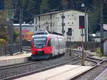 4024 074-9 vom Bahnhof Brenner nach Innsbruck Hbf, f�hrt am 30.Oktober 2010 in den Bahnhof Steinach in Tirol ein.