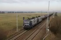 20.11.2011 RBH 143 554-4 (117) mit RBH 143 143-? (143) Richtung Angerm�nde von Passow kommend. 