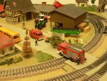 Feuerwehreinsatz gegen�ber dem Bahnhof Altenstein.