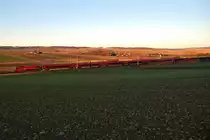 15:43 und schon fast keine Sonne mehr ... railjet 568 ist Richtung Westen unterwegs und konnte im absolut letzten Sonnenstrahl am 27.11.2011 zwischen Neulengbach und Ollersbach fotografisch festgehalten werden.