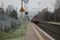 Hierauf ist die 155-138-1 in Melsungen zusehen mit einem vollen Taoos Zug von Bebra nach Kassel.


Ich hoffe das Foto gef�llt euch.