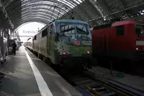 Die 111-039-4  Mit der Bahn in die Berge  Werbelok im Frankfurter Hauptbahnhof.

Ich hoffe euch gef�llt das Bild.