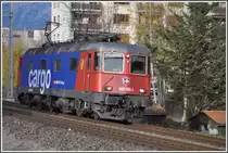 Re 620 065-3  Ziegelbr�cke  ist auf dem Weg nach Ems Werk kurz vor Chur. (01.12.2011)